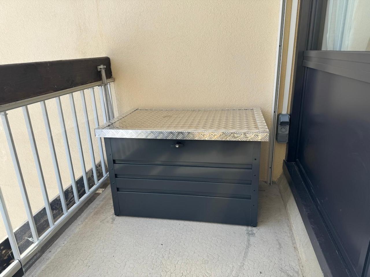 Studio Les Chalmettes 4 Personnes Au Pied Des Pistes Wifi - Balcon - Parking Montgenevre Exterior photo